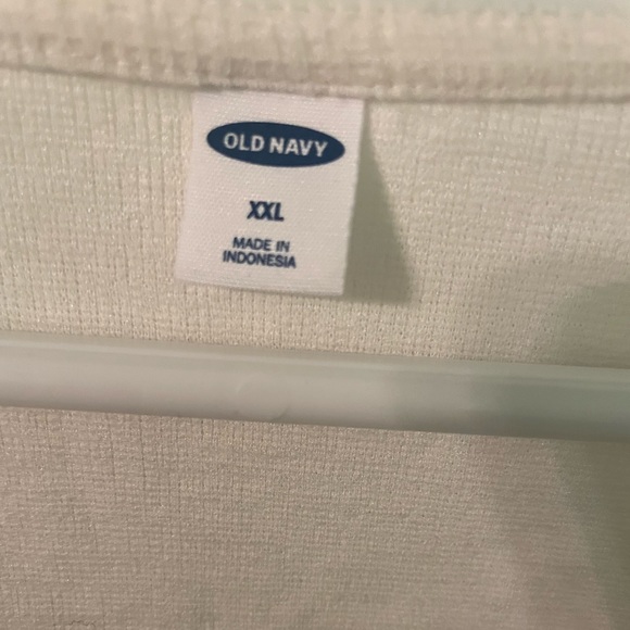 Off white 3/4 length blouse, tie in front. Lightly worn - Picture 3 of 4